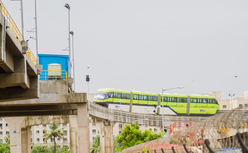 Have You Ever Wondered How Mumbai Monorail Switches Tracks?