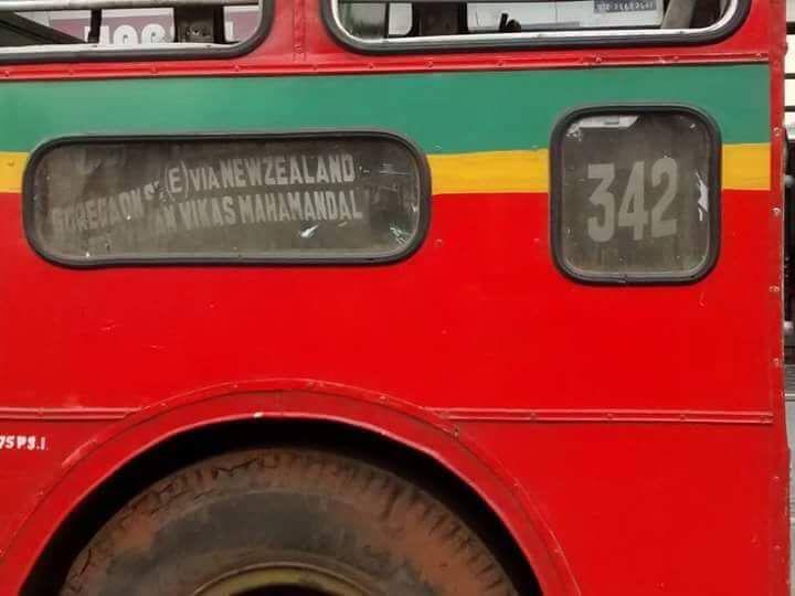 Rolling Cloth Route Indicator on BEST Bus 342 (Bhavik Vasa/Twitter)
