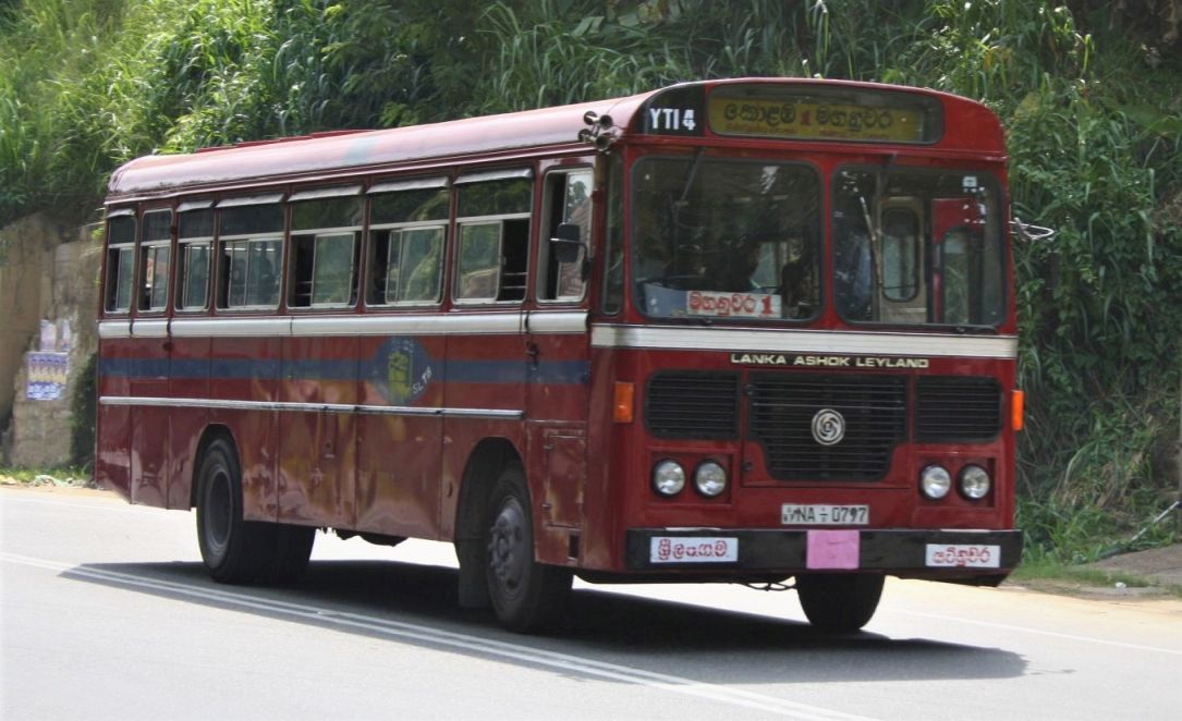 Lanka Ashok Leyland SLTB bus near Piradeniya on the Galle-Colombo route by Shankar S.