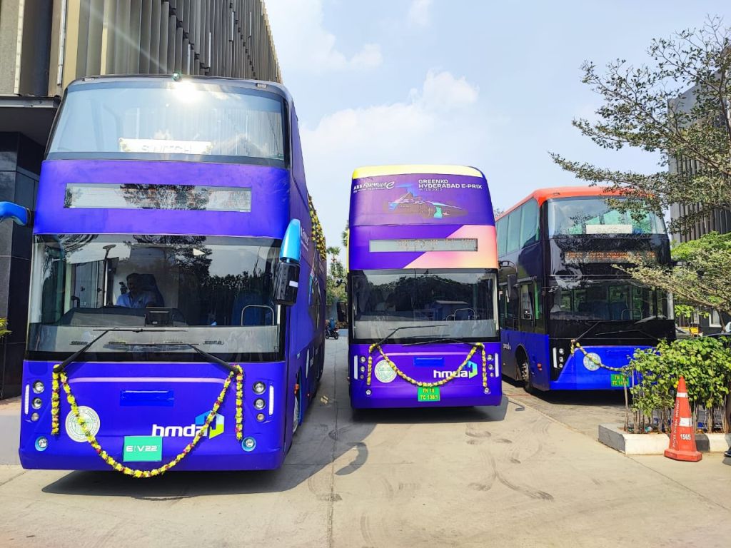 Hyderabad's new Switch EiV22 Double Deckers (Image tweeted by Arvind Kumar)