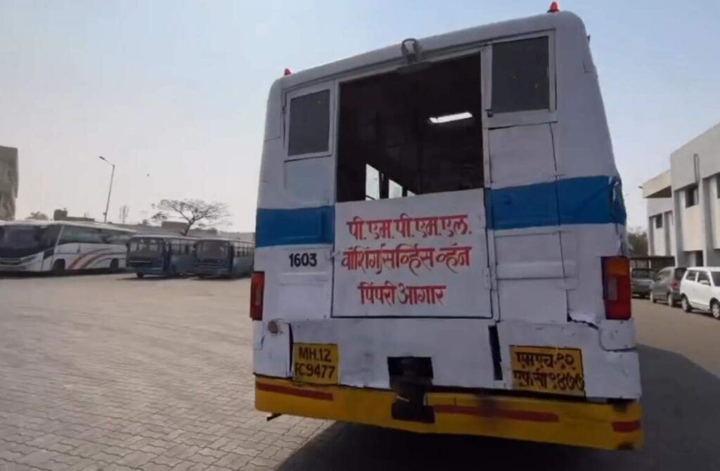 The rear of the PMPML Washing Service Van of the Pimpri Depot (Screengrab from PMPML's video)