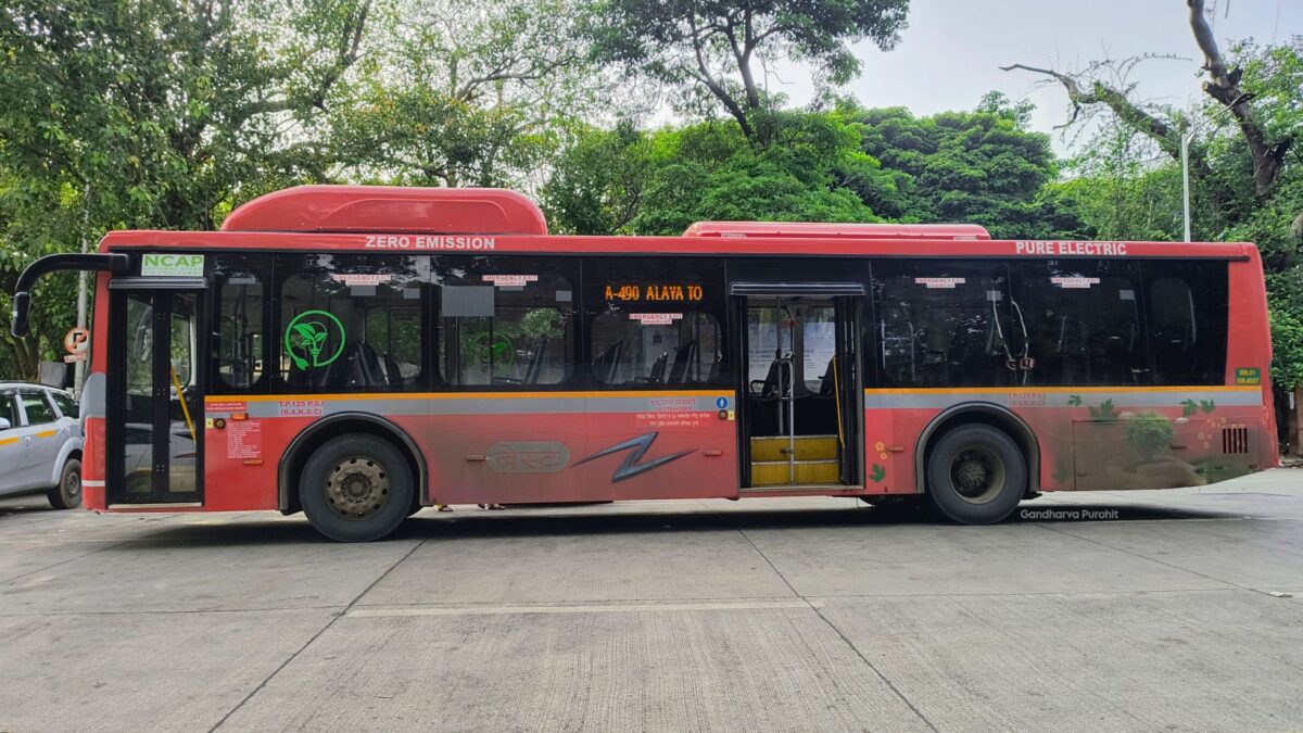 Rebirth Of A Long Runner: A Journey Onboard The Only BEST Bus Through The Eastern Freeway